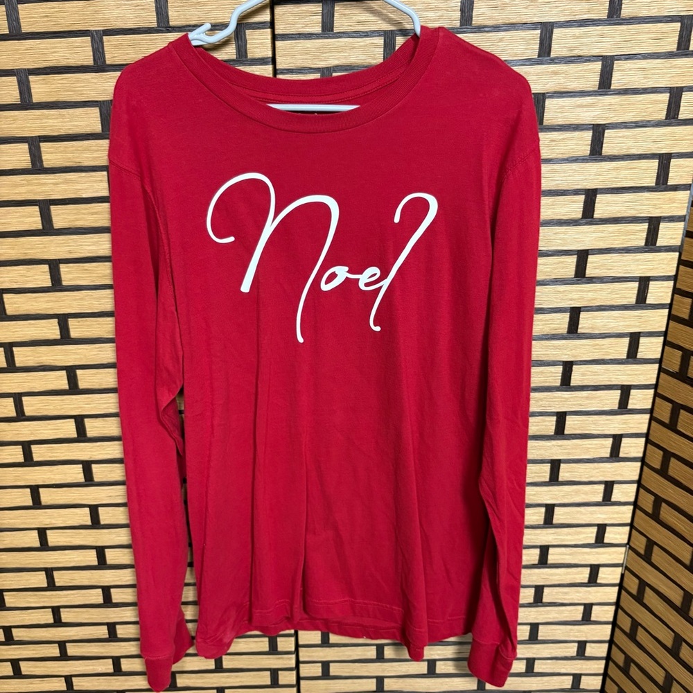 George Red Noel Long Sleeve Tee‎ Size Large